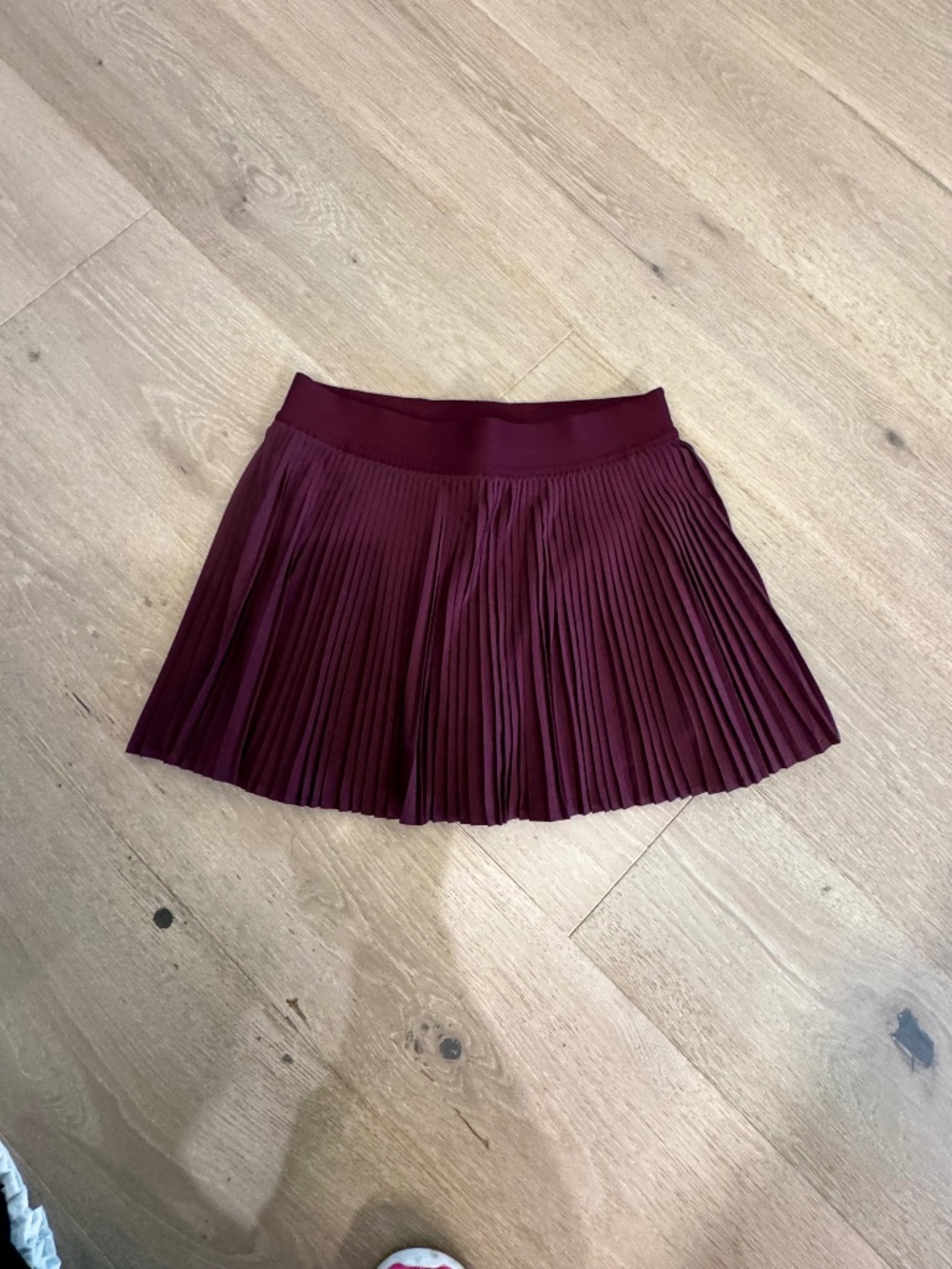Lululemon Varsity High-Rise Pleated Tennis Skirt-Maroon Size 6